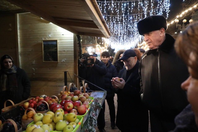 Свыше 30 производителей представили свою продукцию на новогодней ярмарке в Махачкале