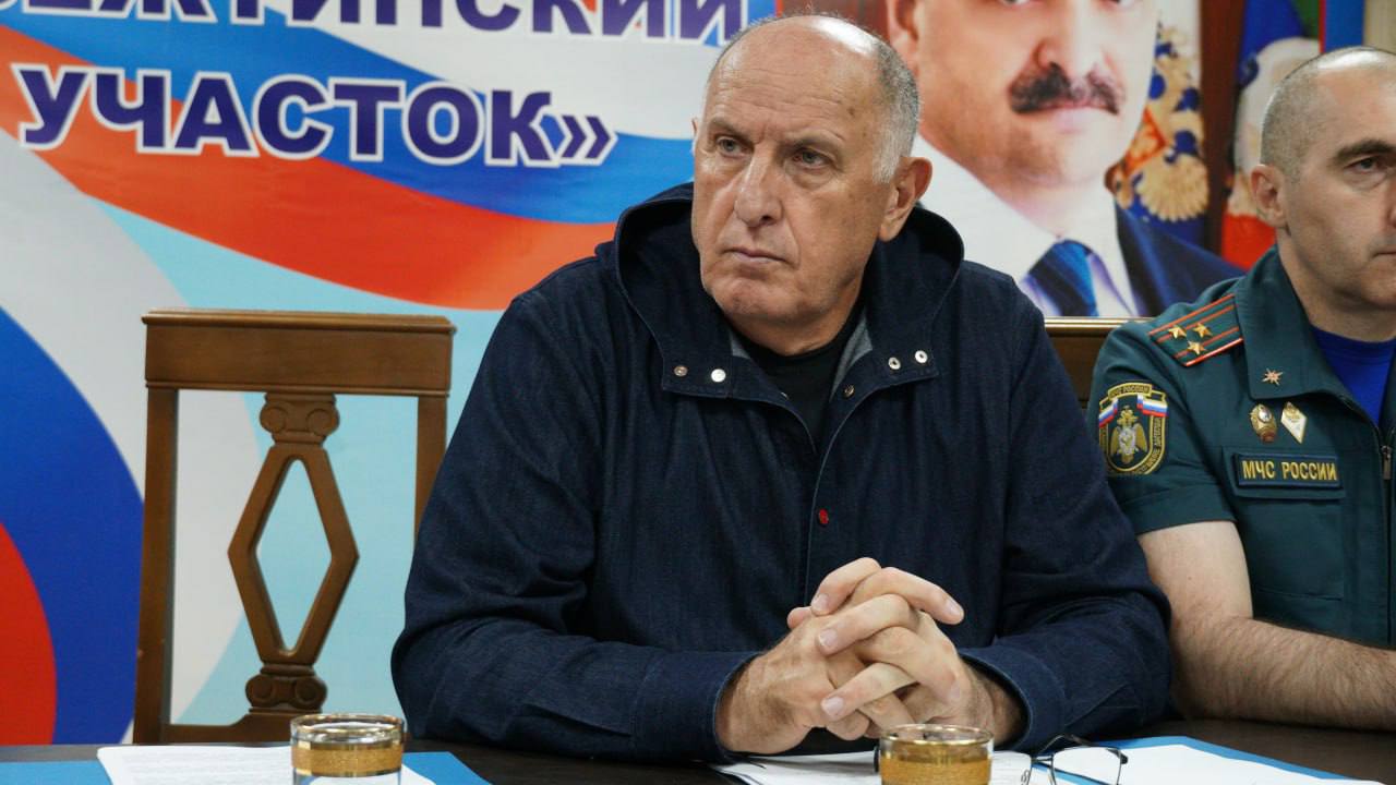 Премьер Дагестана и Глава МЧС провели мониторинг ландшафтных пожаров в горах Дагестана