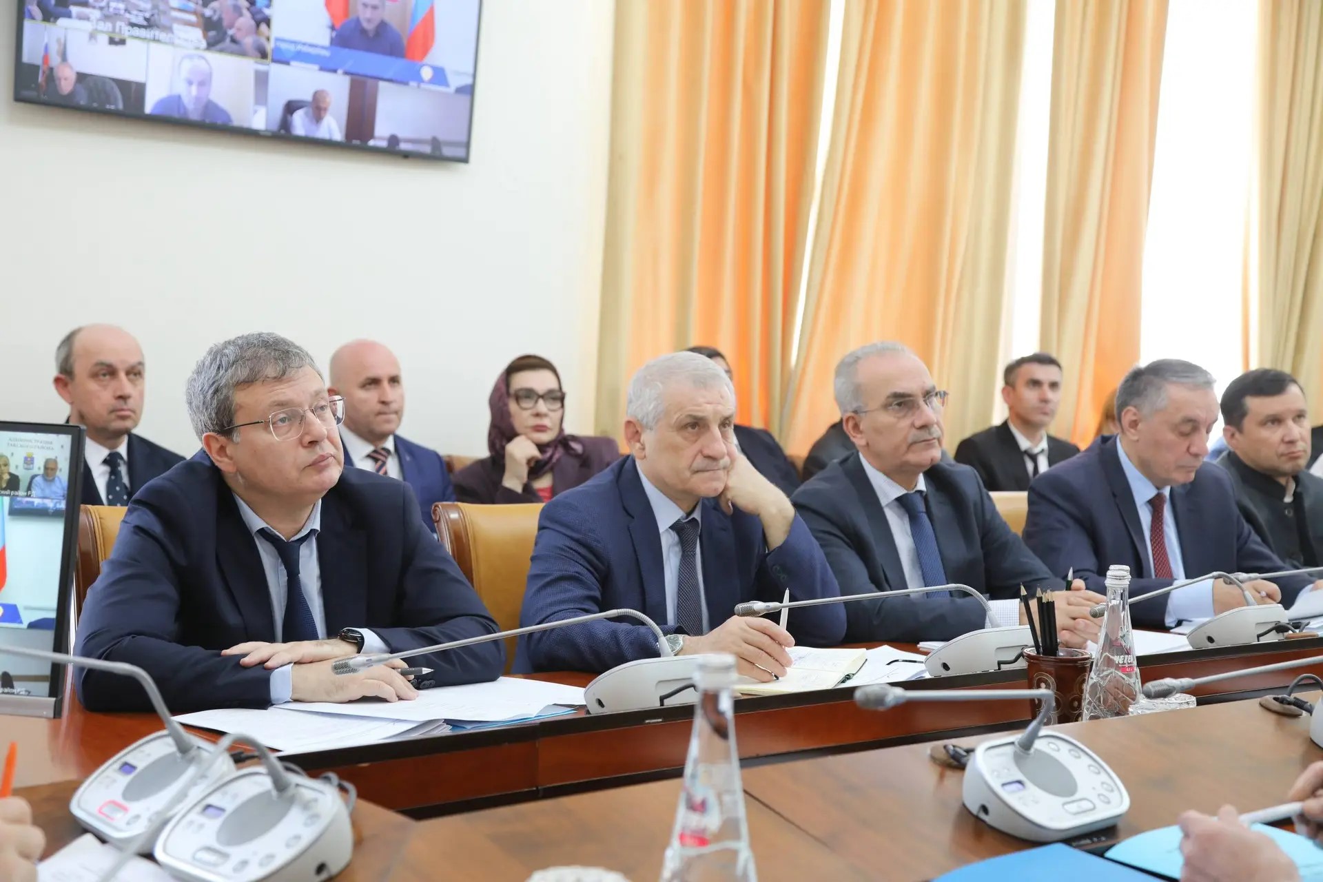 Готовность новой подъездной автодороги к Махачкалинскому морскому торговому порту достигла 33,4%