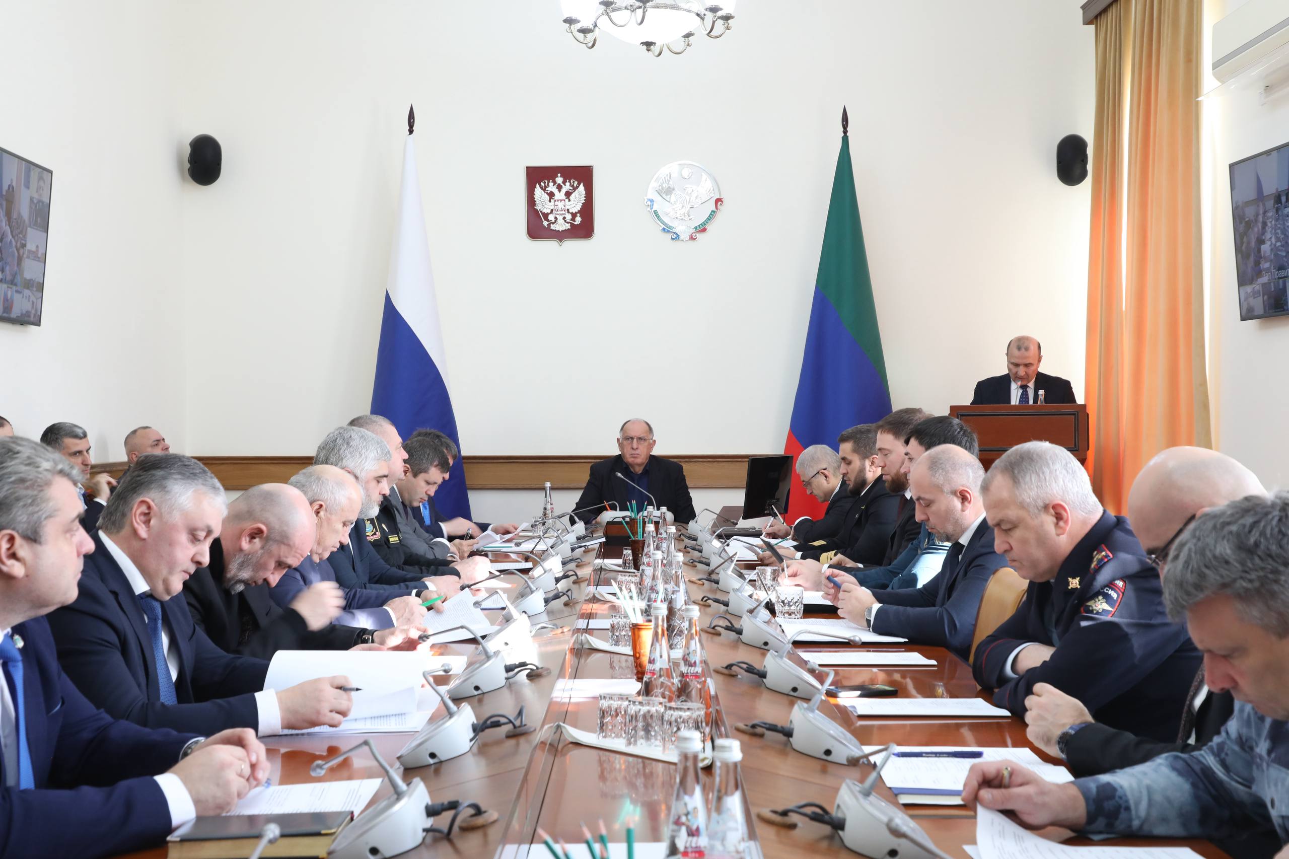 Абдулмуслим Абдулмуслимов провел заседание Совета по морской деятельности