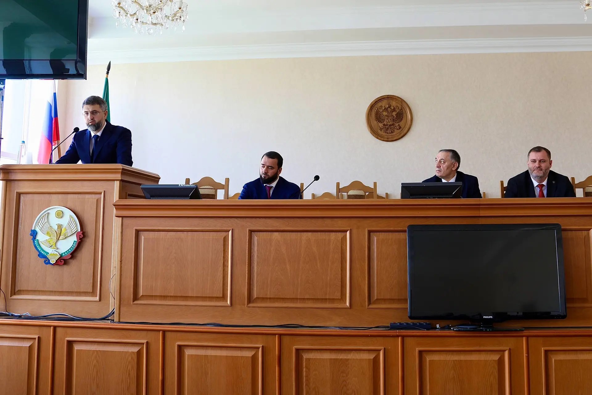 Магомед Рамазанов представил коллективу Минздрава Дагестана нового руководителя